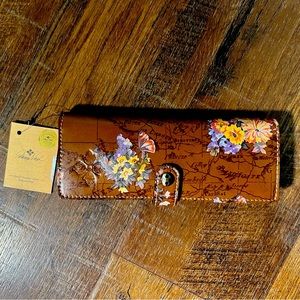 Patricia Nash Card Holder